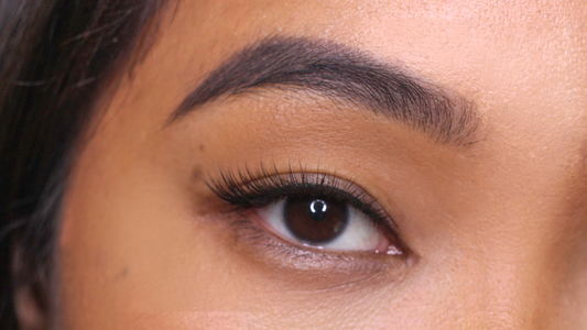 Lash Extensions vs Adhesive Liner